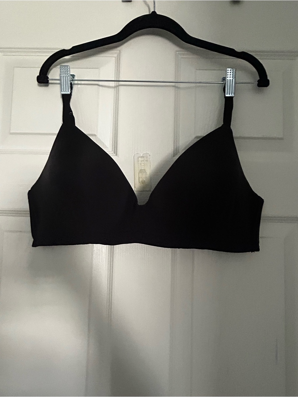 SKIMS Seamless Wireless Bra in Black 42C